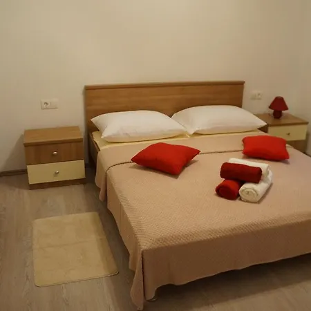 Apartament Kadulja *