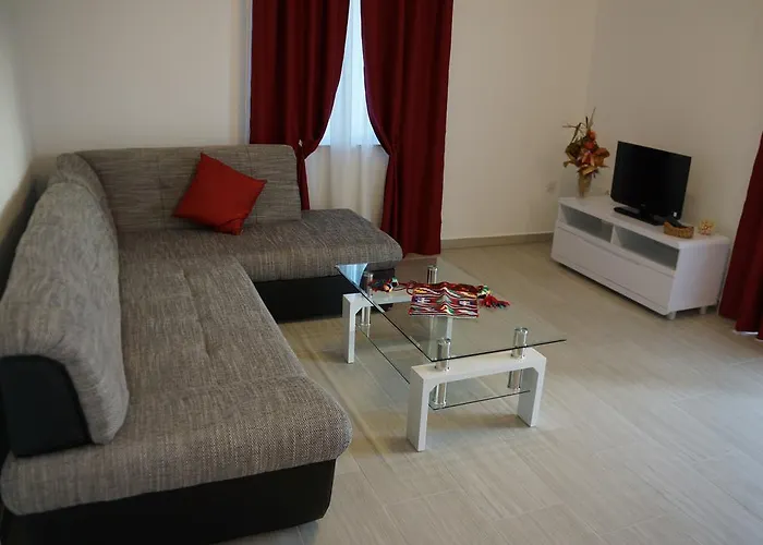 Kadulja Apartament *