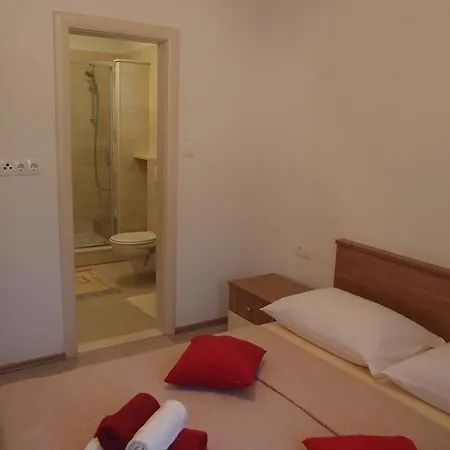 Kadulja * Τρογκίρ